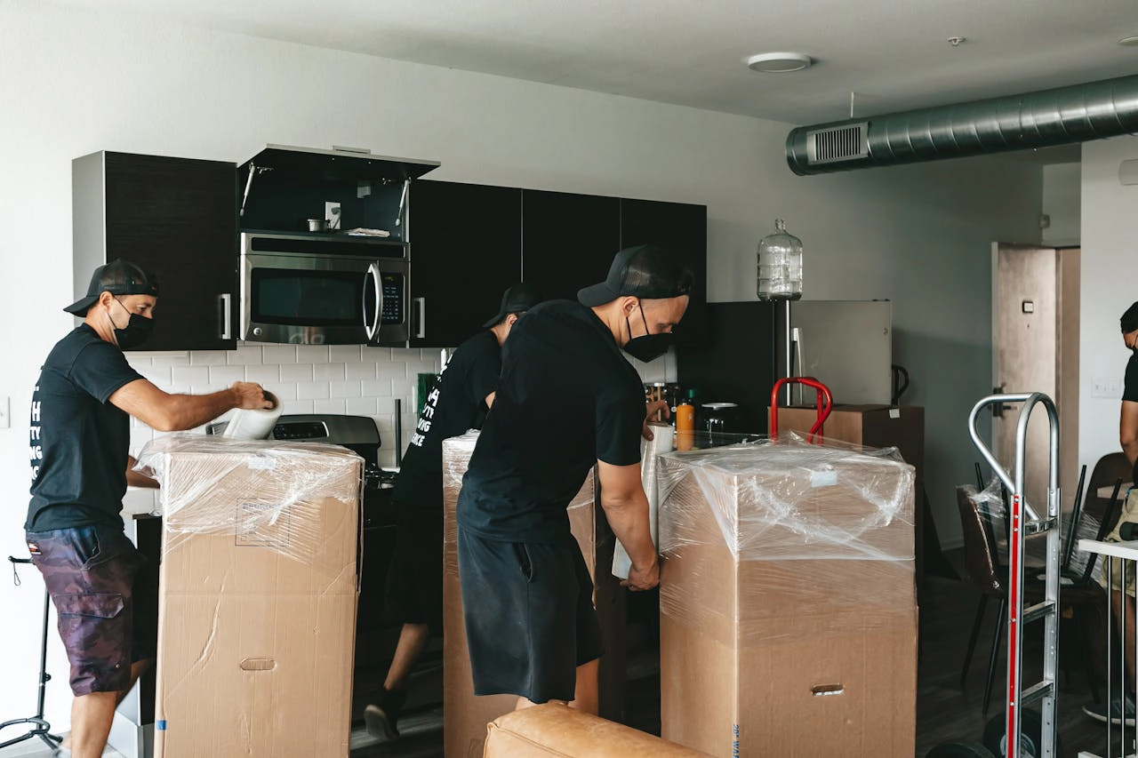 pexels-royal-moving-storage-1098629817-20706509-1
