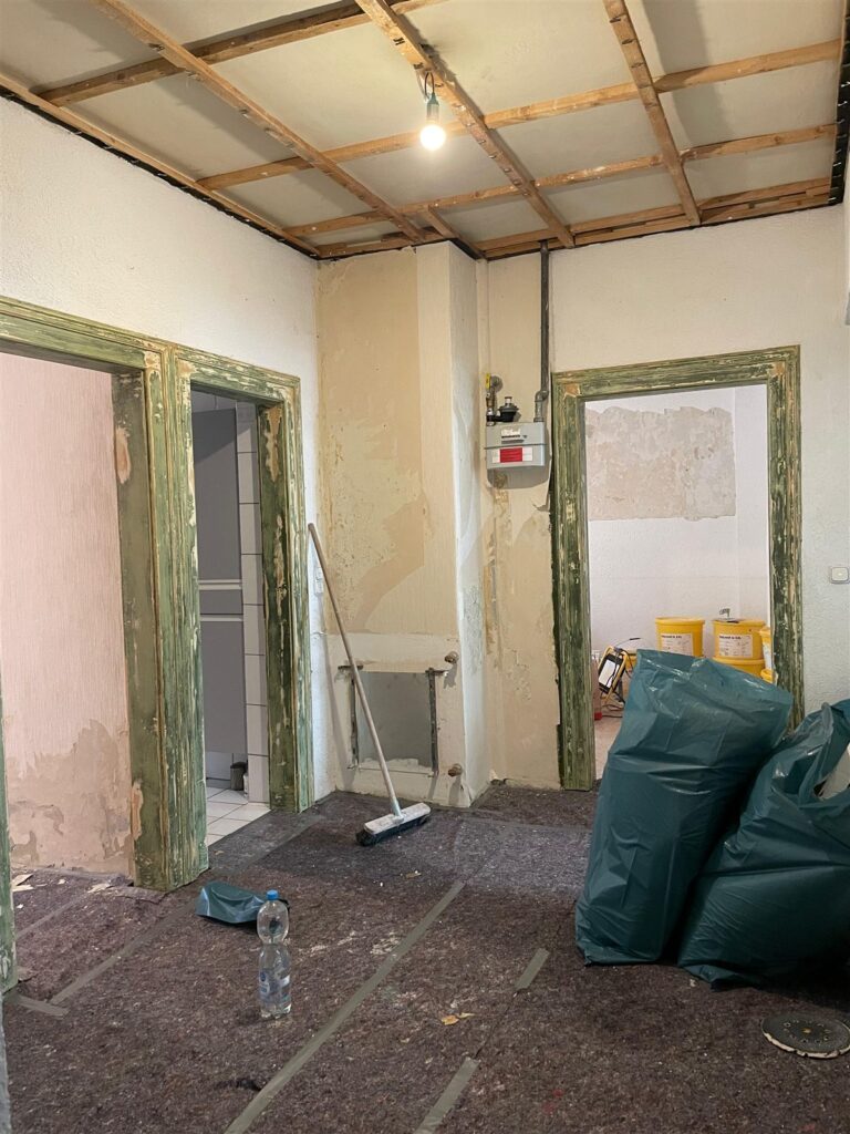 Vorher: Komplettsanierung Wohnung – München-Sendling